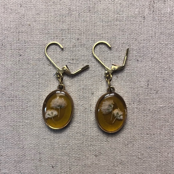 Gold Tone Flower Resin Drop Earrings - Picture 2 of 5